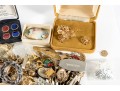 Substantial Lot Of Vintage Goldtone Fashion Brooches