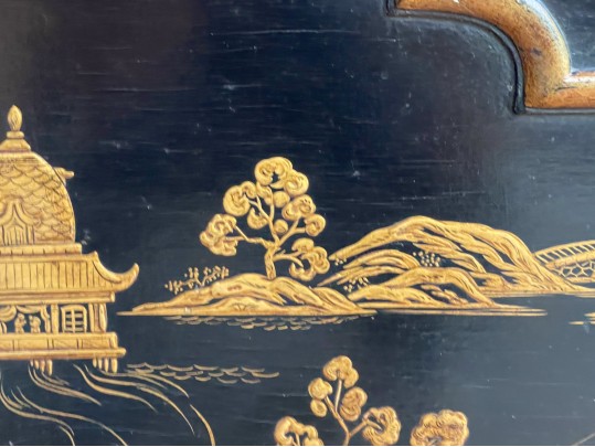 Stunning Chinoiserie Ebonized And Gilt Decorated Vitrine, 20th C. 