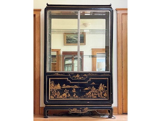 Stunning Chinoiserie Ebonized And Gilt Decorated Vitrine, 20th C. 