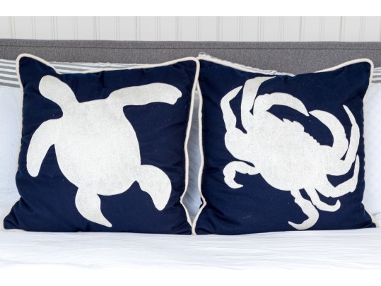 Adorable Pair Of Aquatic Life Accent Pillows 
