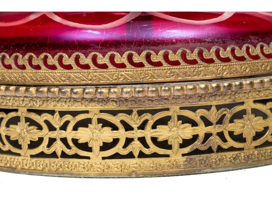 Vintage Bohemian Style Red Cut To Clear Vasiform Table Lamp