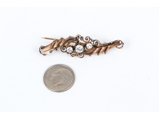9k Rose Gold Pretty Antique Swirl Bar Brooch, Set With White Topaz Stones