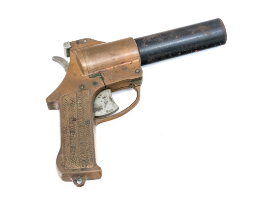 Vintage International Flare Signal Co. Tippecanoe City Ohio Gun