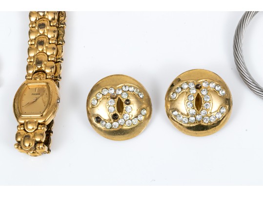 Lot Of Assorted Costume Jewelry Pieces, Including A Trifari Brooch