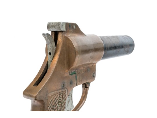 Vintage International Flare Signal Co. Tippecanoe City Ohio Gun