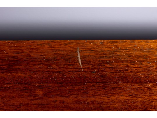 Mahogany Federal Style Chest Of Drawers