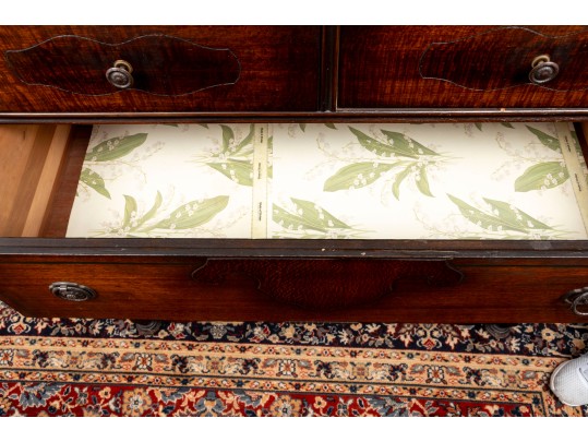 Mahogany Federal Style Chest Of Drawers