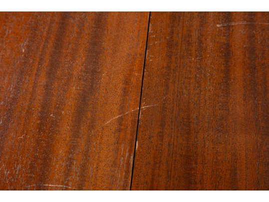 Traditional Gateleg Table With Drawer