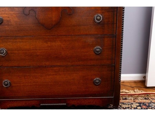Mahogany Federal Style Chest Of Drawers