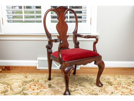 Vintage 1960's Mohogany Queen Anne Child's Chair