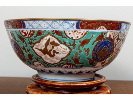 Mid-Century Chinese Porcelain Decorative Imari Style Bowl