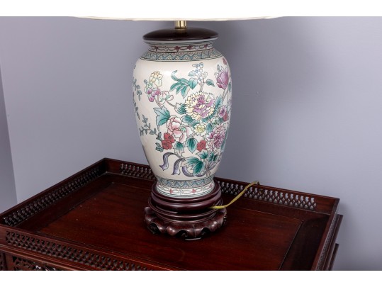 Chinese Porcelain Vase Form Table Lamp