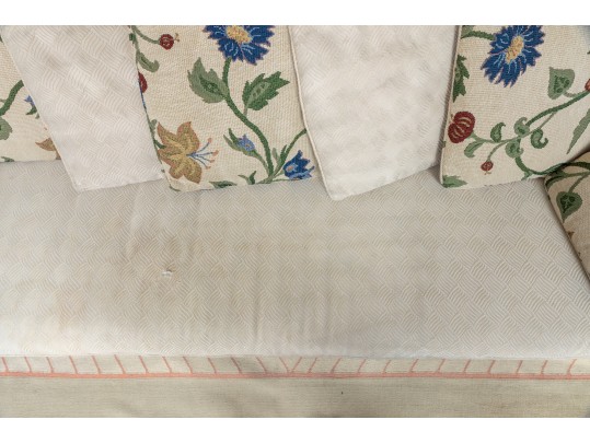 French Provincial Daybed Settee