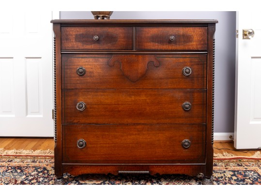 Mahogany Federal Style Chest Of Drawers