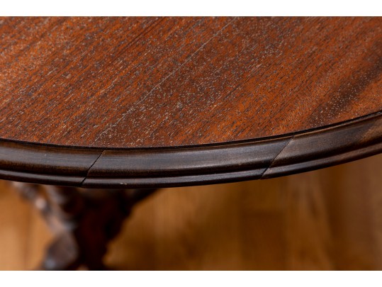 Traditional Gateleg Table With Drawer