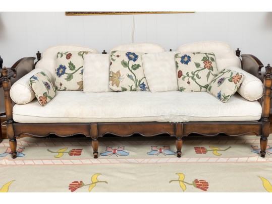 French Provincial Daybed Settee