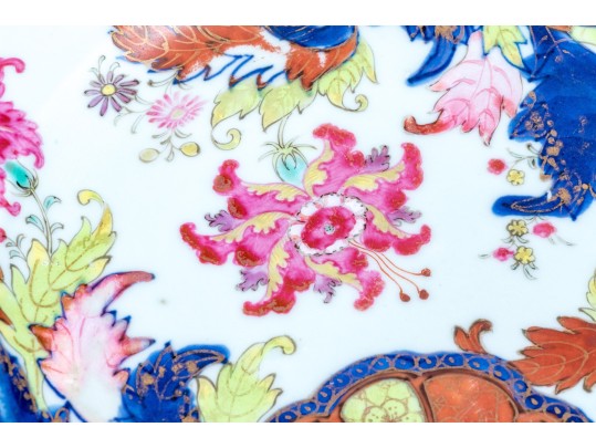 Antique, 18th-19th C., Pair Of Chinese Export 'Tobacco Leaf' Pattern Porcelain Plates