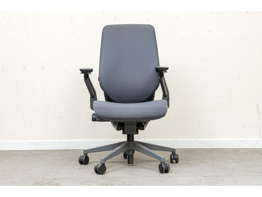 Steelcase Good Quality Office Chair Model 442A30