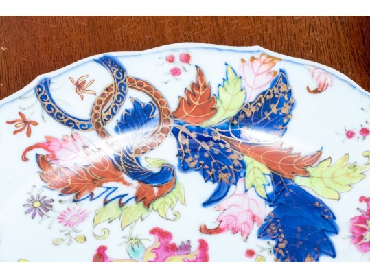 Antique, 18th-19th C., Pair Of Chinese Export 'Tobacco Leaf' Pattern Porcelain Plates