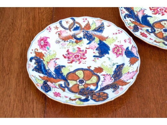 Antique, 18th-19th C., Pair Of Chinese Export 'Tobacco Leaf' Pattern Porcelain Plates