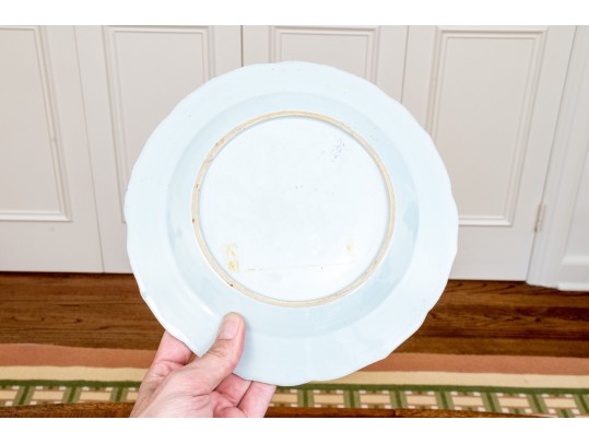 Antique, 18th-19th C., Pair Of Chinese Export 'Tobacco Leaf' Pattern Porcelain Plates