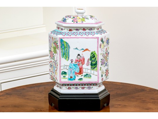 Chinese Famille Rose Porcelain Tea Caddy On A Wood Stand