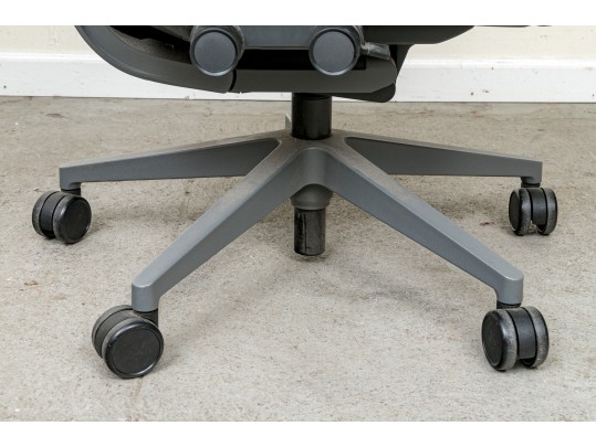 Steelcase Good Quality Office Chair Model 442A30