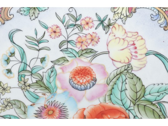 Large Chinese Famille Rose Export Porcelain Punch Centerpiece Bowl