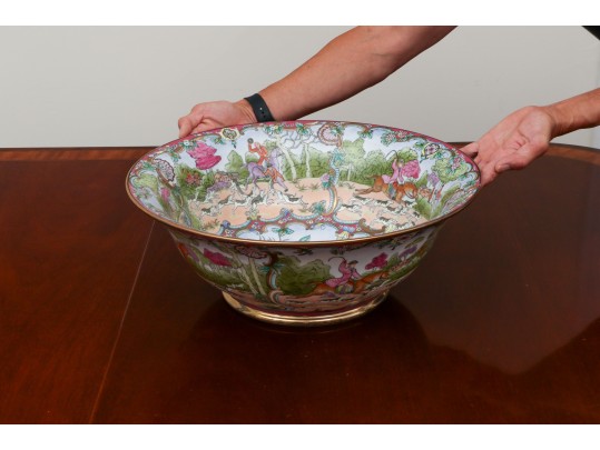 Large Chinese Famille Rose Export Porcelain Punch Centerpiece Bowl