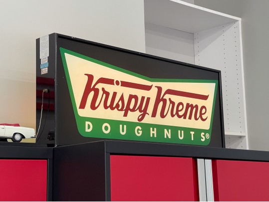 Krispi Kreme Lighted Sign