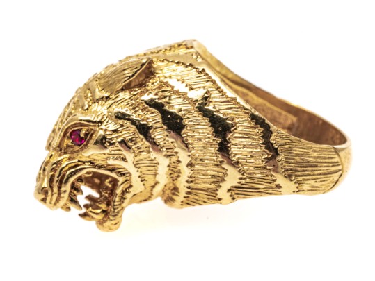 18k Yellow Gold Figural Roaring Tigers Head Ring With Ruby Eyes, Size 7.5