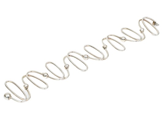 Tiffany & Co. Striking Sterling Silver Beautiful Undulating Link And Ball Bracelet