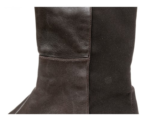 Stuart Weitzman Handsome Brown Leather And Stretch Knee High Pull On Boot, Size 8M