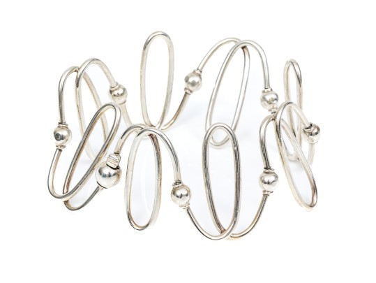 Tiffany & Co. Striking Sterling Silver Beautiful Undulating Link And Ball Bracelet