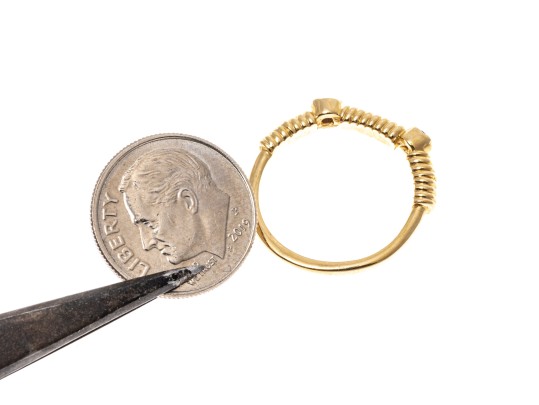 14K Yellow Gold Sapphire Ribbed Ring, Size 6.25+