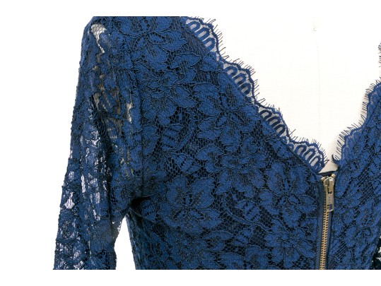 Diane Von Furstenburg Classic Navy Blue Long Sleeve Lace Sheath, Size 4
