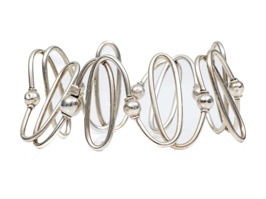 Tiffany & Co. Striking Sterling Silver Beautiful Undulating Link And Ball Bracelet