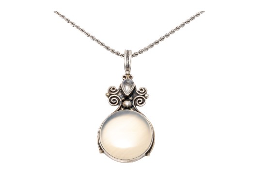 Charming Sterling And Pale Agate Pendant Necklace
