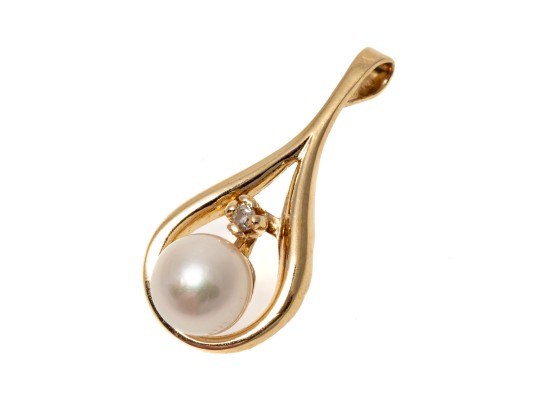 14K Pearl And Accent Diamond Teardrop Pendant