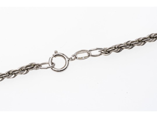 Charming Sterling And Pale Agate Pendant Necklace