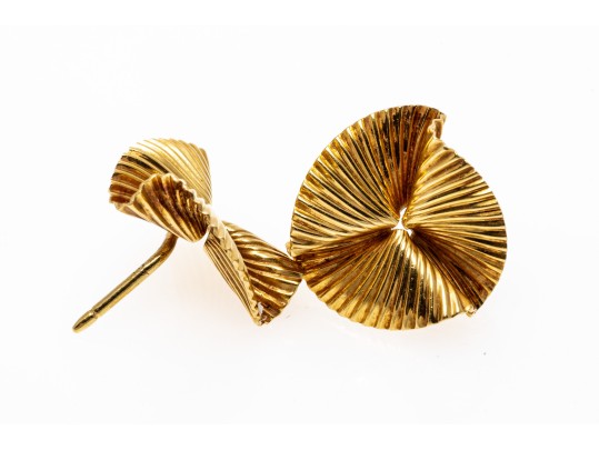 Opposing Pair Of 18K Ribbed Fan Style Earrings