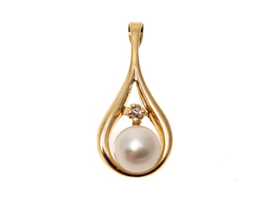 14K Pearl And Accent Diamond Teardrop Pendant
