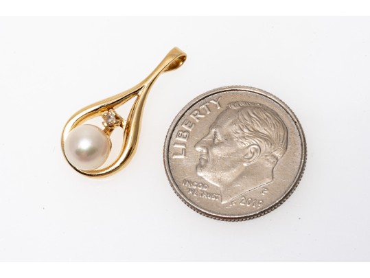 14K Pearl And Accent Diamond Teardrop Pendant