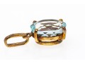 Simple 18K And Oval Aquamarine Pendant