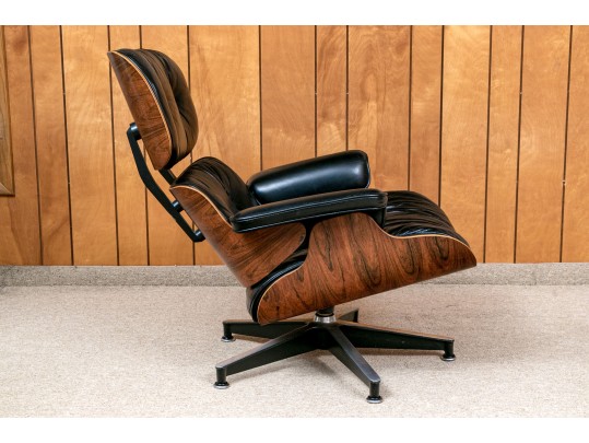 Original Herman Miller Eames Rosewood Finished Lounge Chair With Ottoman