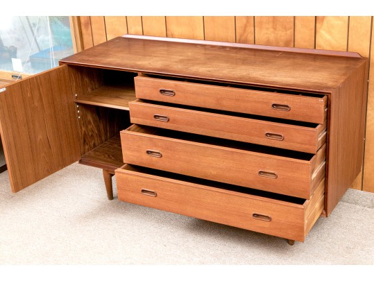 Danish Arne Vodder For Sibast Furniture Mid-Century Teak Credenza