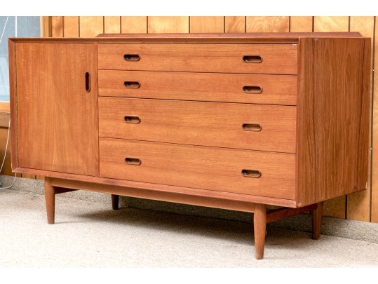 Danish Arne Vodder For Sibast Furniture Mid-Century Teak Credenza