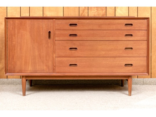 Danish Arne Vodder For Sibast Furniture Mid-Century Teak Credenza