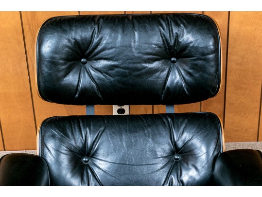 Original Herman Miller Eames Rosewood Finished Lounge Chair With Ottoman