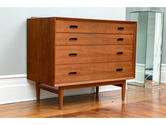 Danish Mid-Century Arne Vodder For Sibast Furniture Teak Chest